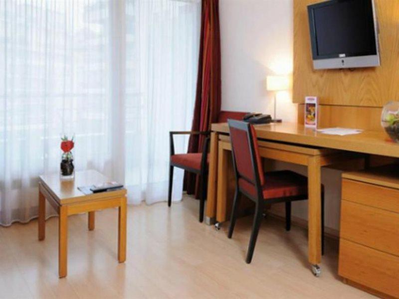 Residhome Courbevoie La Defense Εξωτερικό φωτογραφία